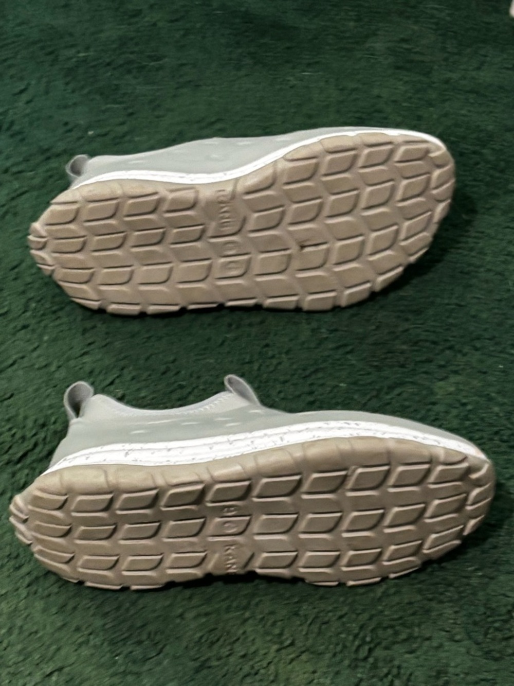 Kane Women Slip-On Casual Sneakers - Gray Size 6 - Picture 4 of 6